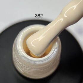 382