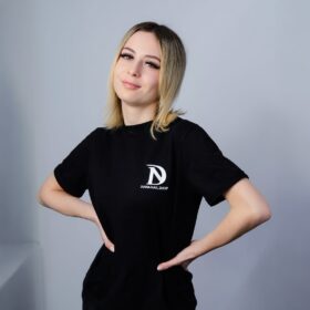 T SHIRT NERA